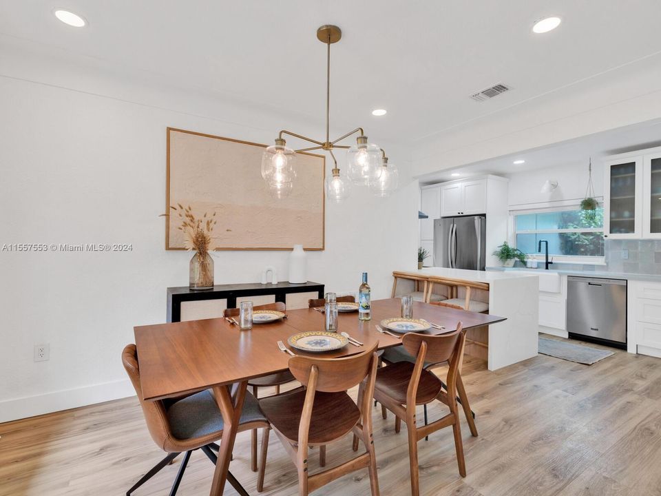 Active With Contract: $1,299,000 (3 beds, 2 baths, 1877 Square Feet)