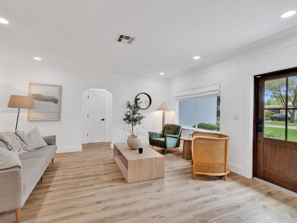 Active With Contract: $1,299,000 (3 beds, 2 baths, 1877 Square Feet)