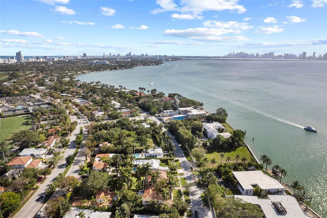 For Sale: $3,950,000 (3 beds, 4 baths, 2889 Square Feet)
