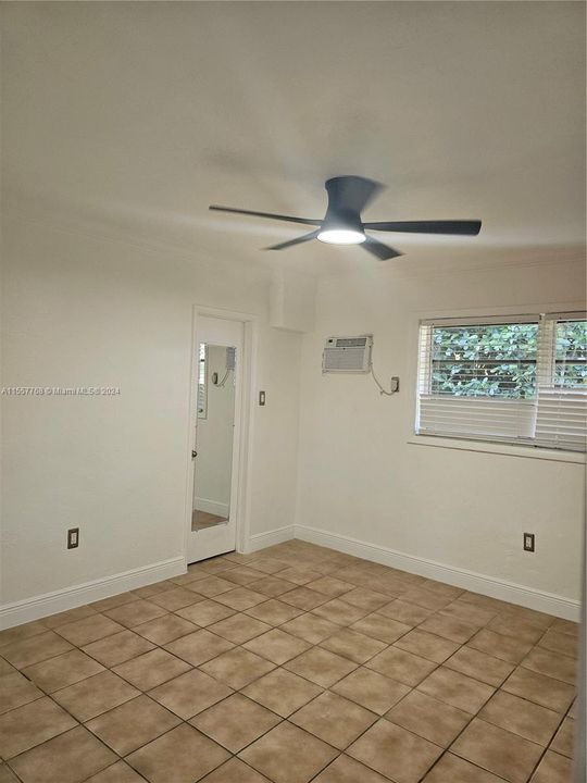 Recently Rented: $2,550 (1 beds, 1 baths, 530 Square Feet)