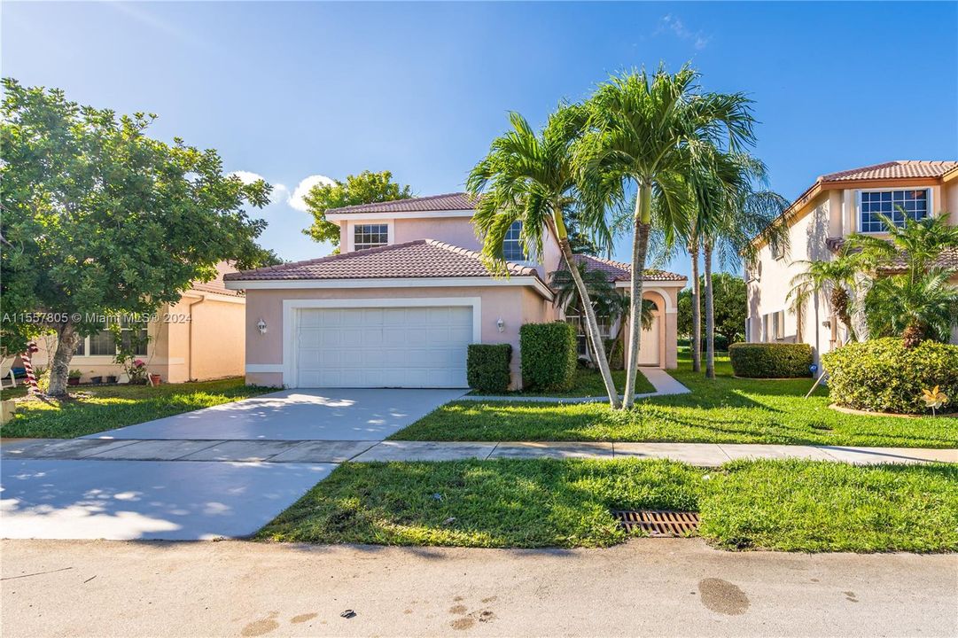 Active With Contract: $4,000 (4 beds, 3 baths, 2213 Square Feet)