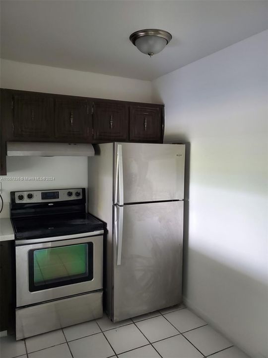 For Sale: $205,000 (2 beds, 2 baths, 1175 Square Feet)