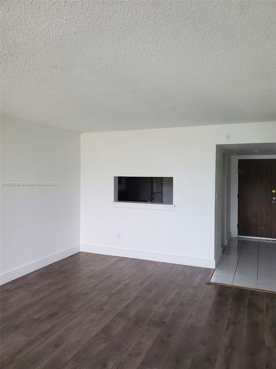 For Sale: $205,000 (2 beds, 2 baths, 1175 Square Feet)