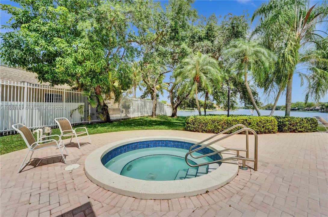 Recently Sold: $515,000 (3 beds, 2 baths, 1473 Square Feet)