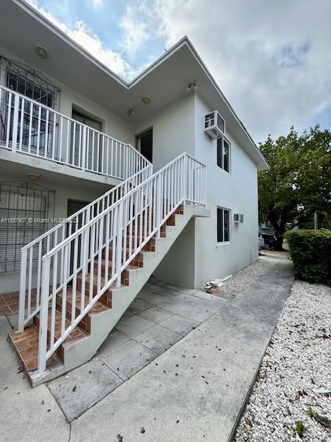 Active With Contract: $2,150 (2 beds, 1 baths, 0 Square Feet)