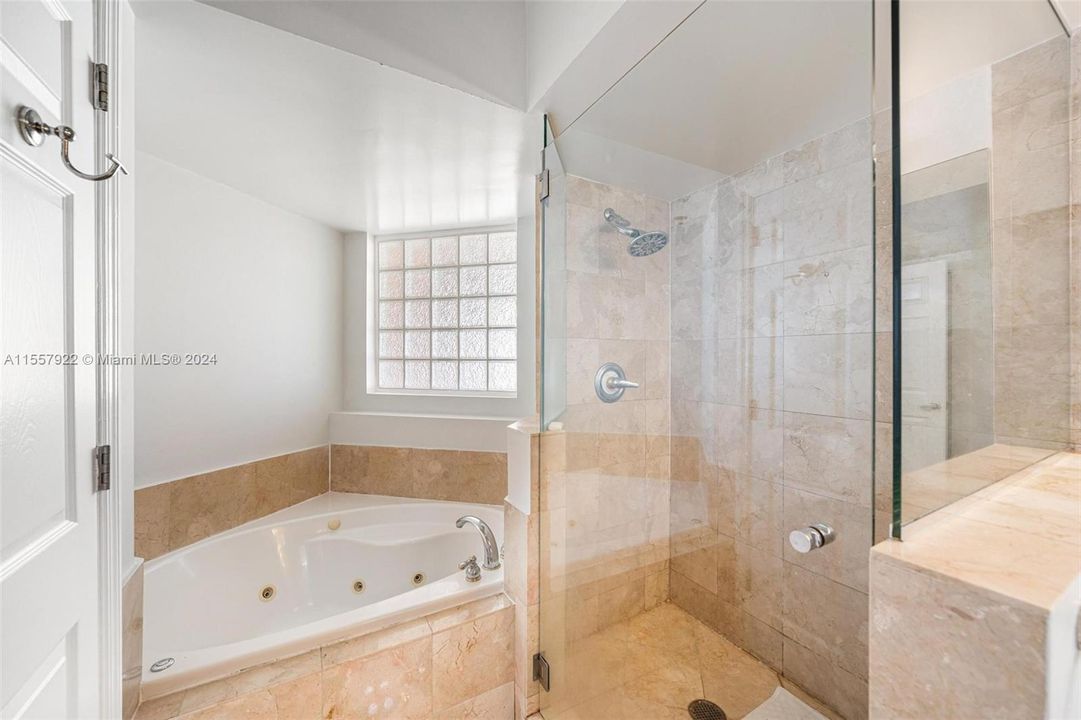待售: $1,500,000 (3 贝兹, 3 浴室, 1485 平方英尺)