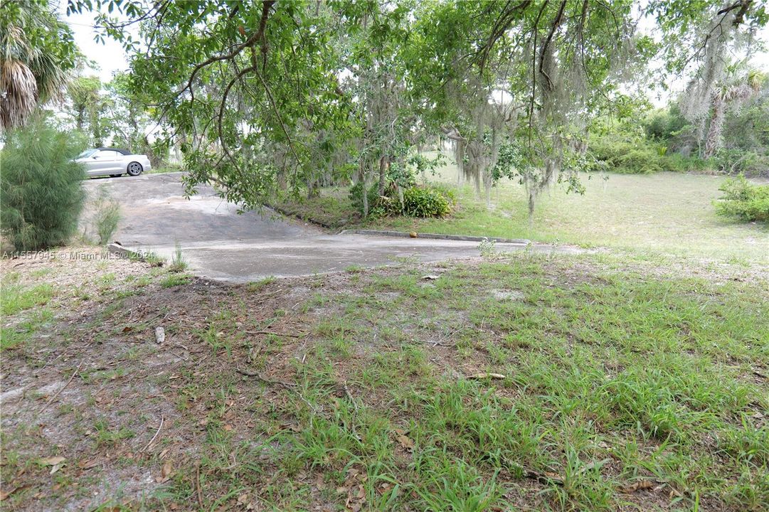 En Venta: $349,000 (0.23 acres)