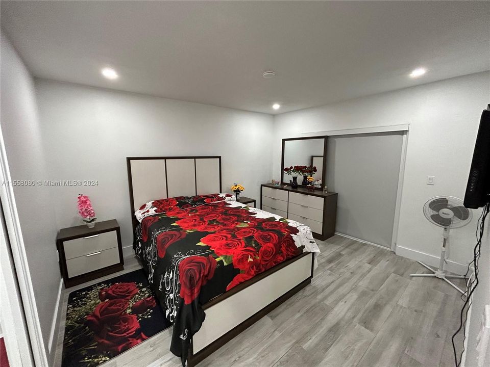 Vendido Recientemente: $319,000 (2 camas, 2 baños, 856 Pies cuadrados)