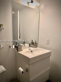 For Rent: $3,000 (1 beds, 1 baths, 750 Square Feet)