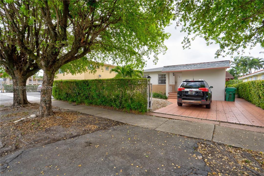 Recently Sold: $485,000 (2 beds, 1 baths, 1145 Square Feet)