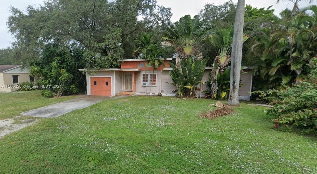 最近售出: $745,000 (11,400 平方英尺)