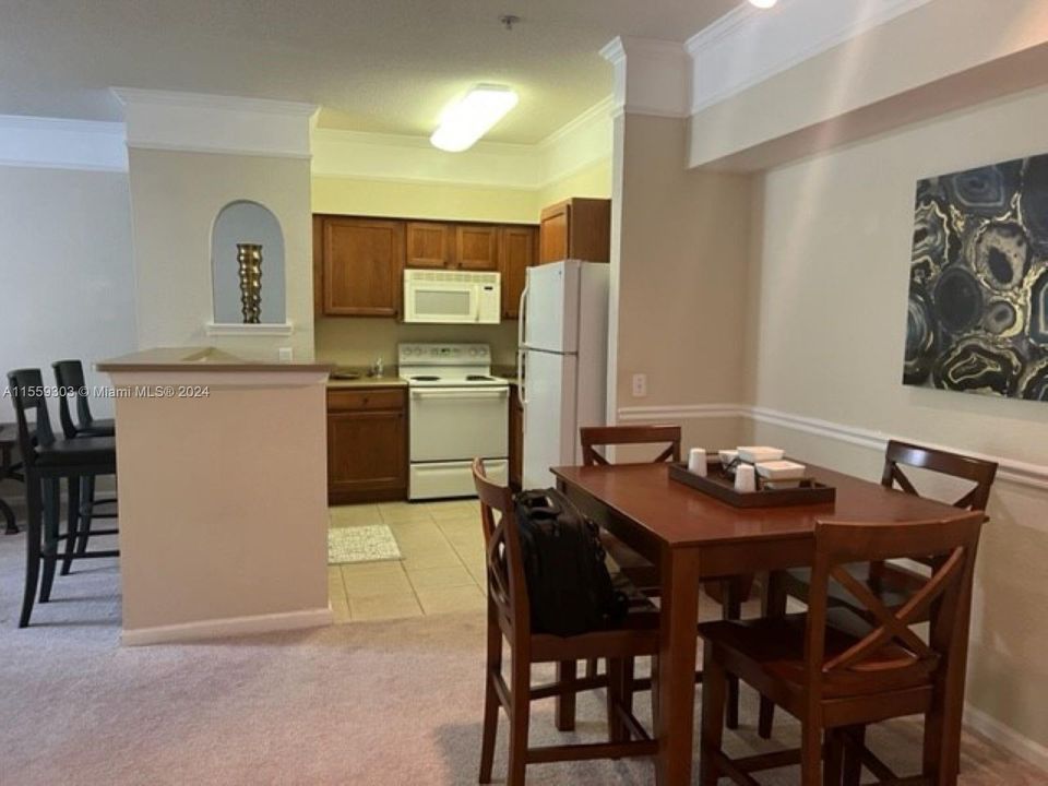 For Sale: $181,000 (1 beds, 1 baths, 786 Square Feet)