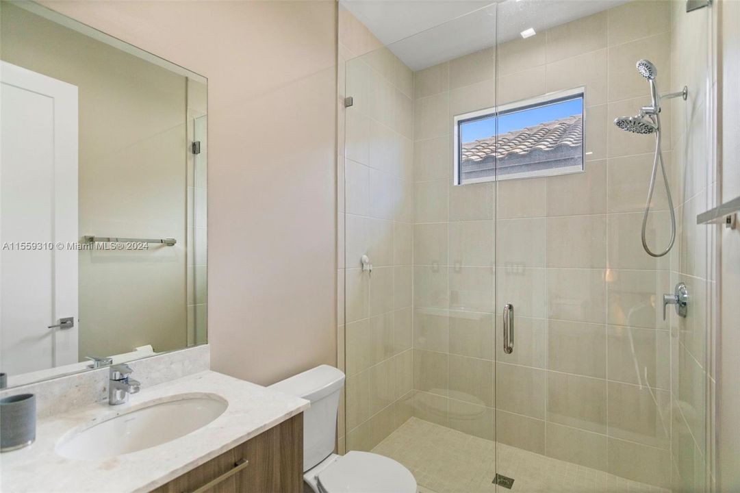 Недавно арендовано: $5,950 (3 спален, 3 ванн, 2176 Квадратных фут)