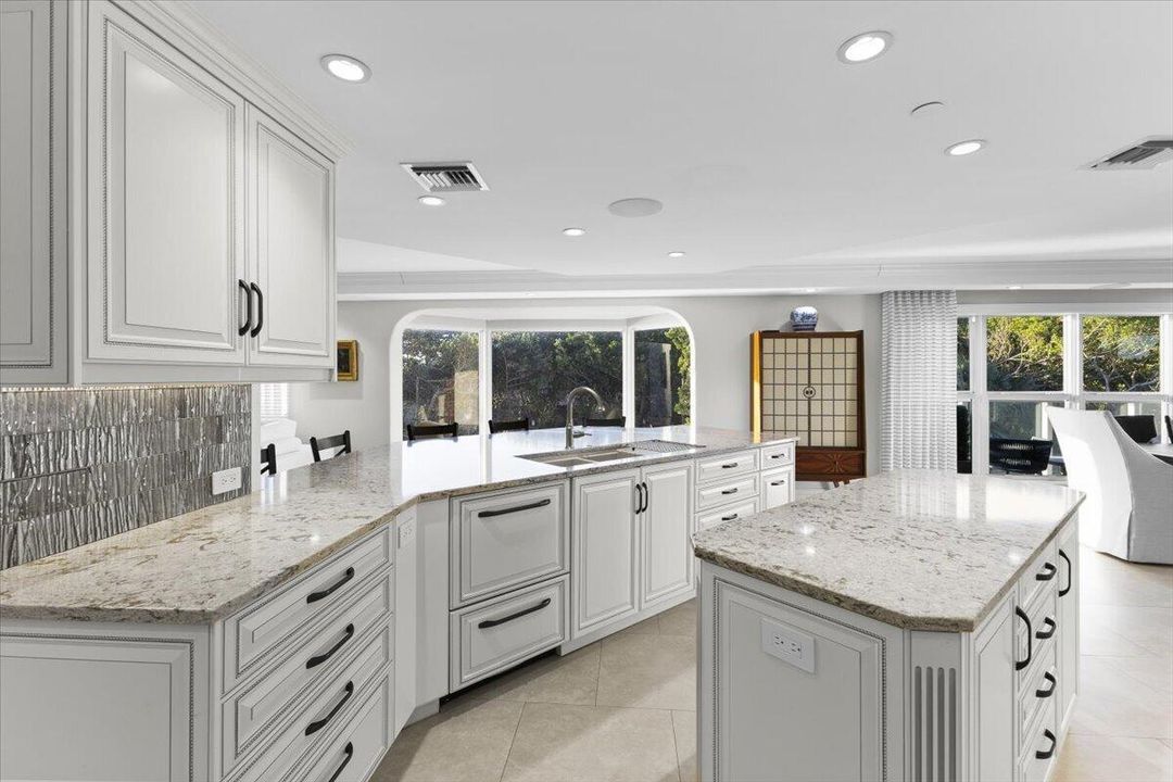 Upper level kitchen (alternate view)