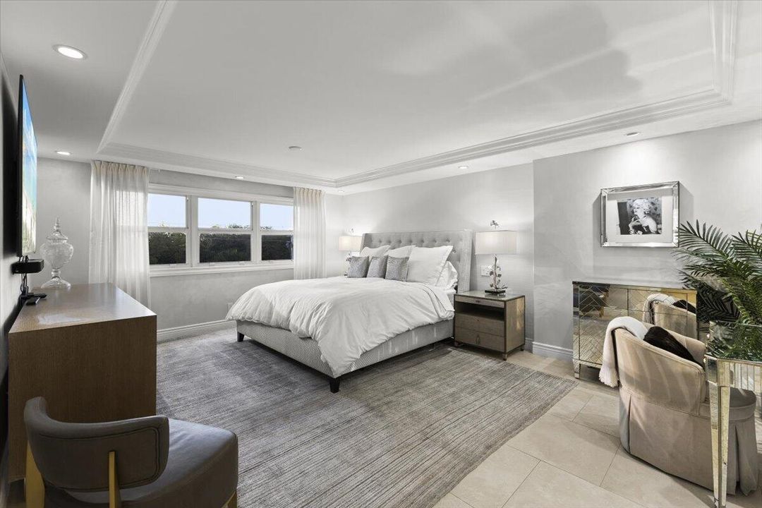 Upper level primary bedroom