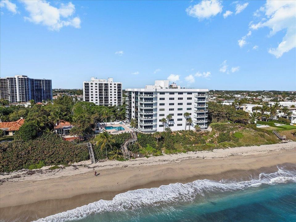 Oceanfront with no high-rise neighbors