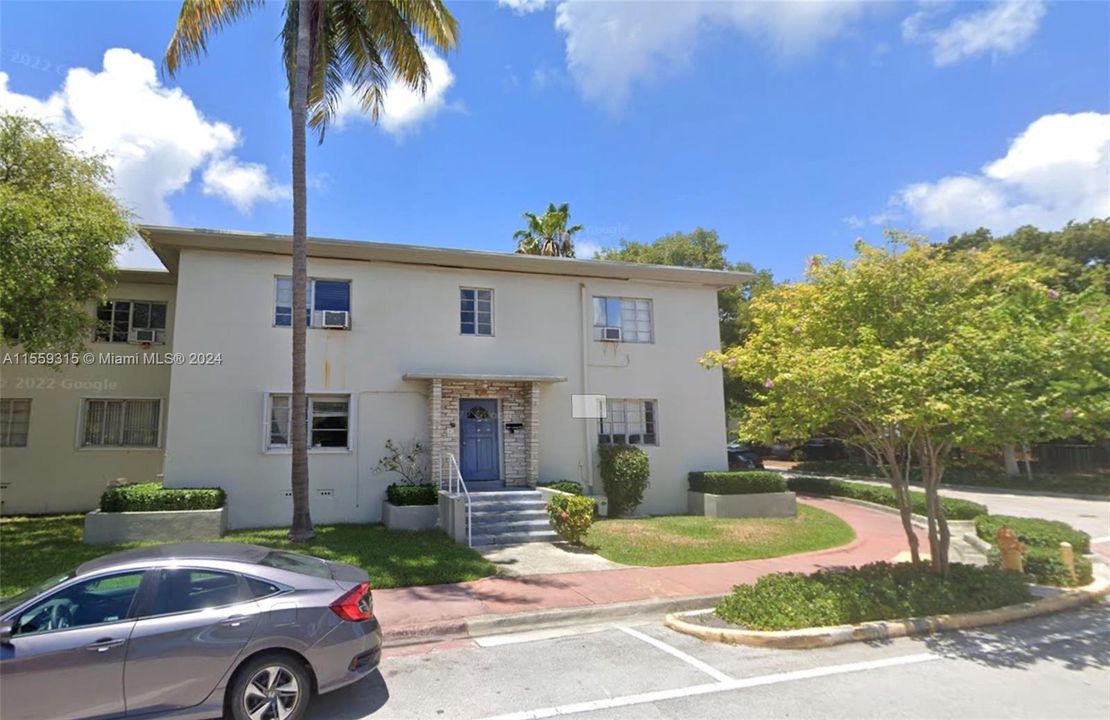 Active With Contract: $210,000 (2 beds, 1 baths, 592 Square Feet)