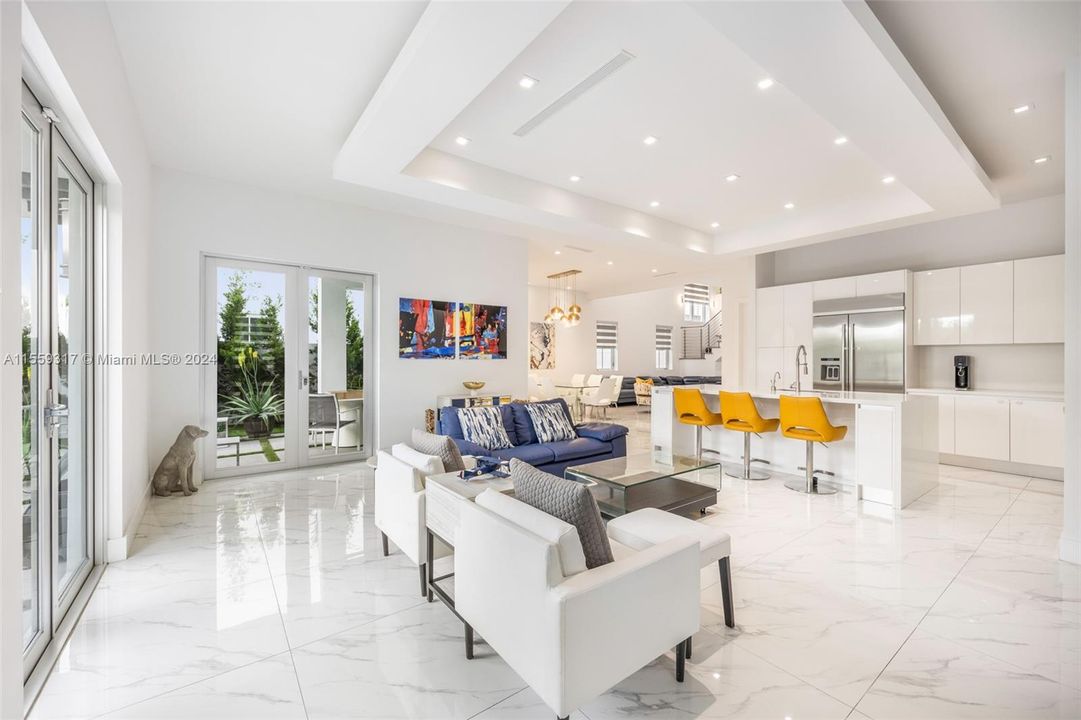 For Sale: $1,775,000 (4 beds, 5 baths, 3562 Square Feet)