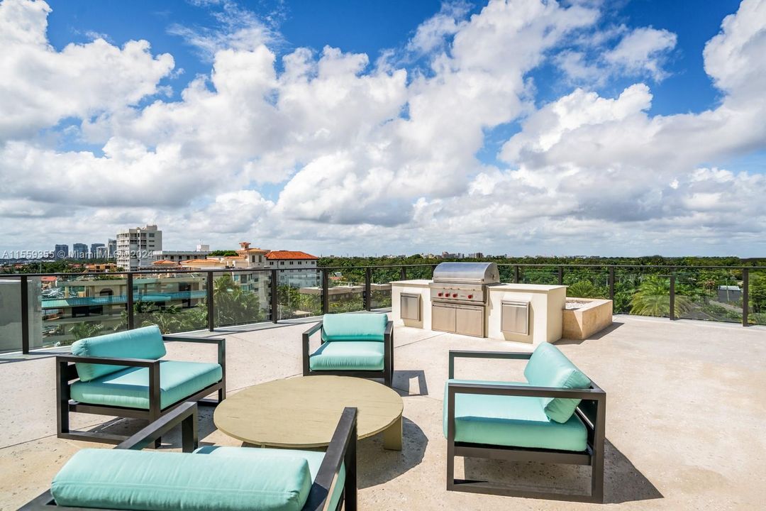 For Sale: $5,400,000 (3 beds, 4 baths, 3054 Square Feet)