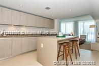 For Sale: $732,000 (1 beds, 1 baths, 869 Square Feet)