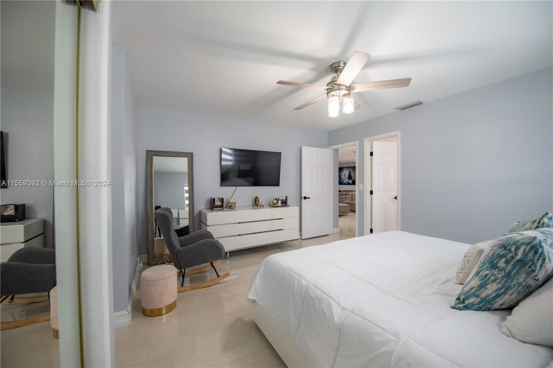 Active With Contract: $670,000 (4 beds, 2 baths, 1798 Square Feet)