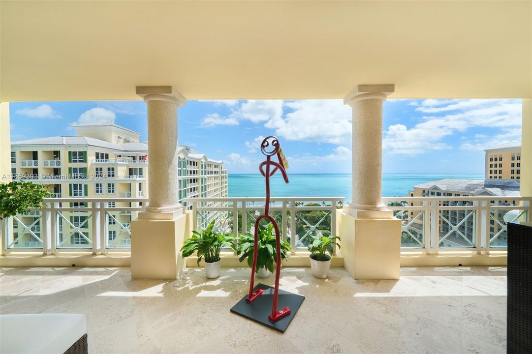 For Sale: $10,500,000 (4 beds, 5 baths, 7400 Square Feet)