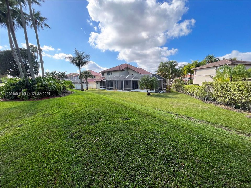Recently Sold: $959,995 (4 beds, 3 baths, 3099 Square Feet)