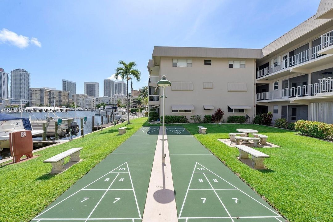 Active With Contract: $149,000 (1 beds, 1 baths, 770 Square Feet)