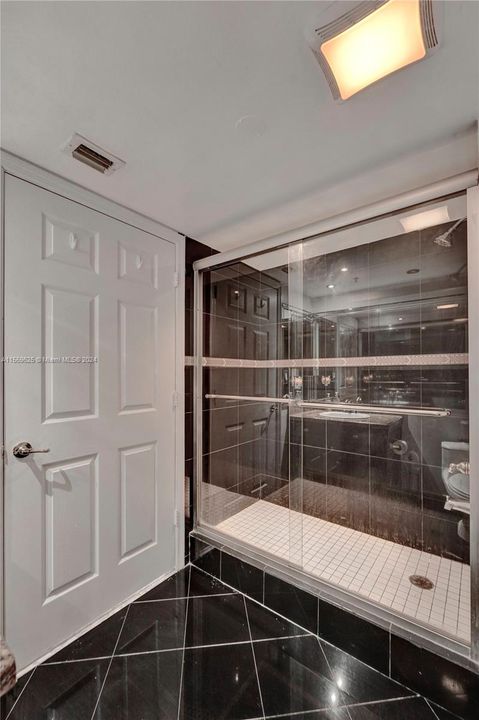 待售: $760,000 (2 贝兹, 2 浴室, 1490 平方英尺)