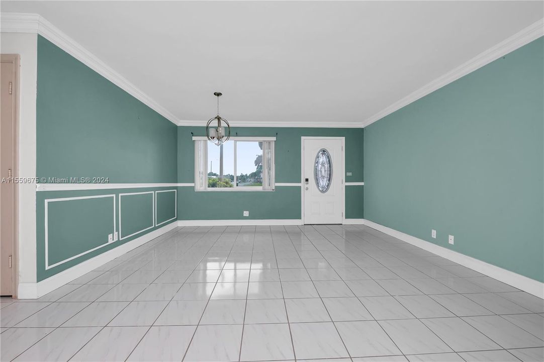 Недавно продано: $349,999 (2 спален, 2 ванн, 1182 Квадратных фут)