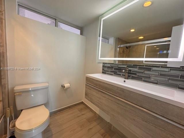 Недавно арендовано: $2,400 (1 спален, 1 ванн, 775 Квадратных фут)