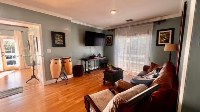 Recientemente alquilado: $4,500 (4 camas, 2 baños, 1250 Pies cuadrados)