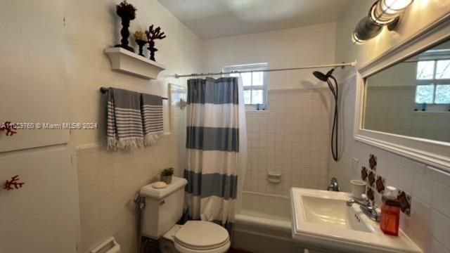 Recientemente alquilado: $4,500 (4 camas, 2 baños, 1250 Pies cuadrados)