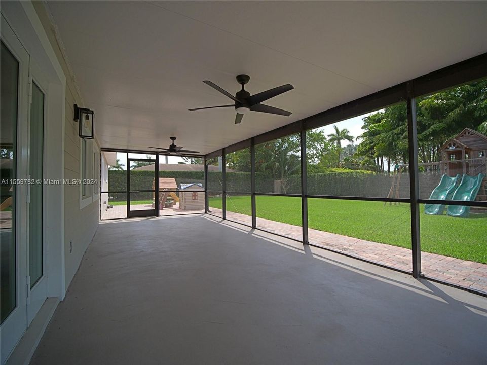 Recientemente alquilado: $6,000 (4 camas, 2 baños, 2058 Pies cuadrados)