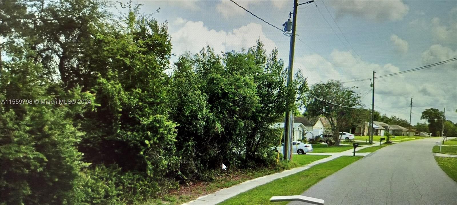Недавно продано: $65,000 (0.37 acres)