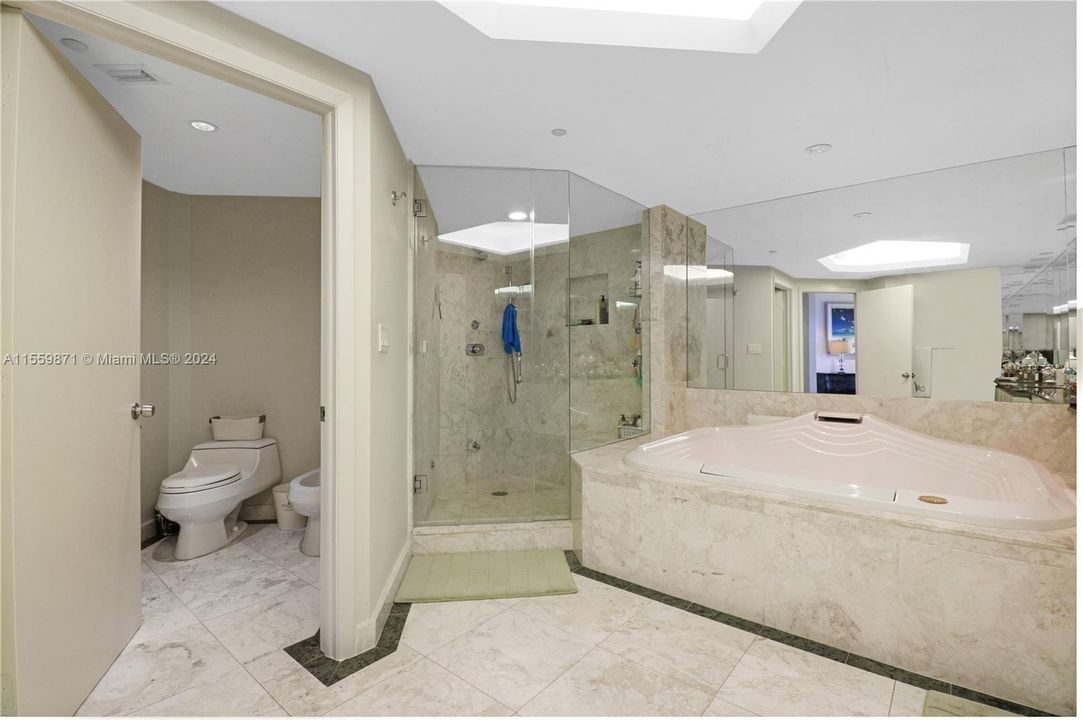 待售: $1,900,000 (3 贝兹, 3 浴室, 2580 平方英尺)