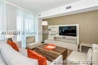 For Sale: $838,000 (1 beds, 1 baths, 869 Square Feet)