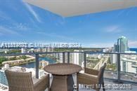 For Sale: $726,000 (1 beds, 1 baths, 869 Square Feet)