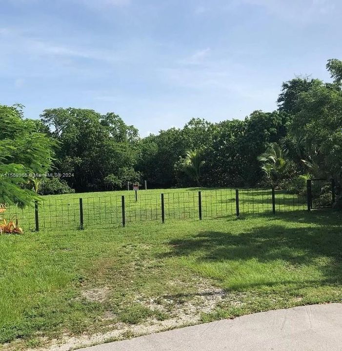 Active With Contract: $284,900 (0.19 acres)