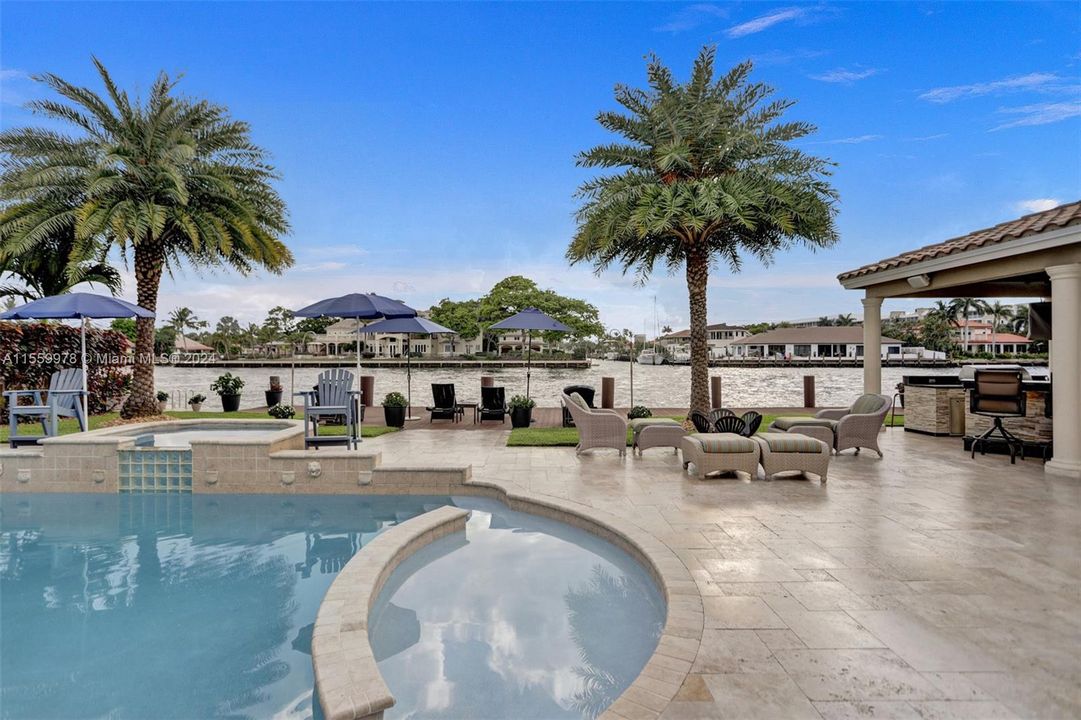 Active With Contract: $4,200,000 (4 beds, 4 baths, 3403 Square Feet)