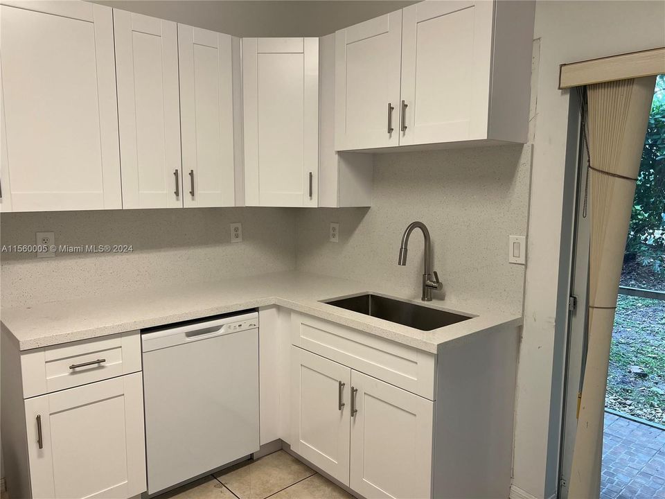 Recently Rented: $2,800 (3 beds, 2 baths, 1260 Square Feet)