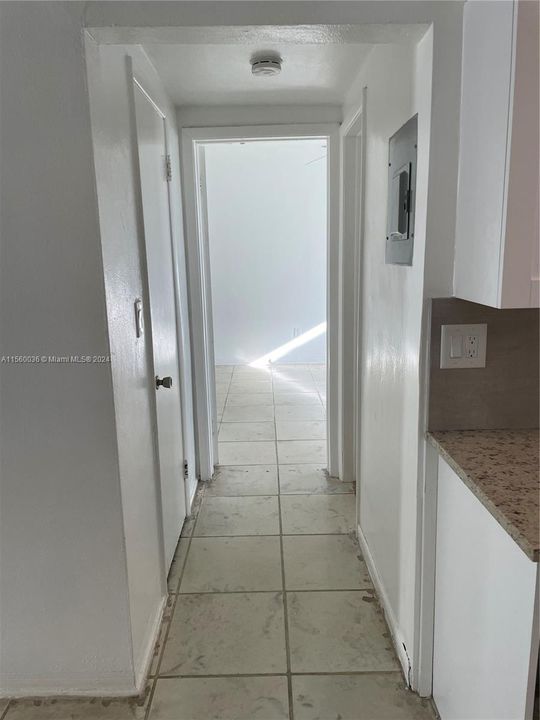 Недавно арендовано: $2,000 (1 спален, 1 ванн, 800 Квадратных фут)