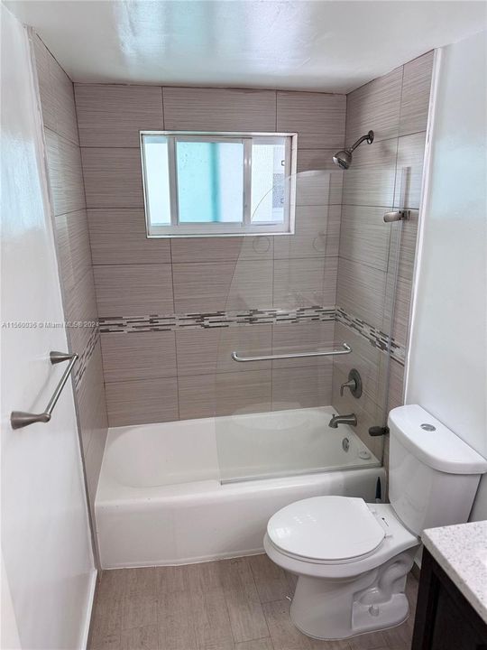 Недавно арендовано: $2,000 (1 спален, 1 ванн, 800 Квадратных фут)