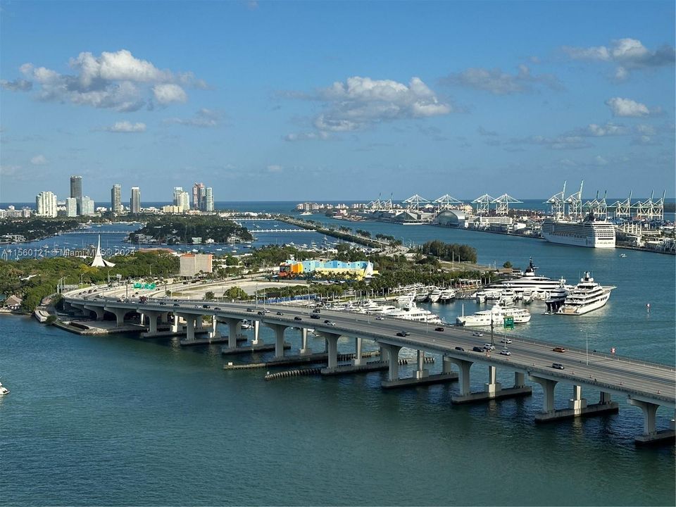 最近租的: $2,500 (1 贝兹, 1 浴室, 860 平方英尺)