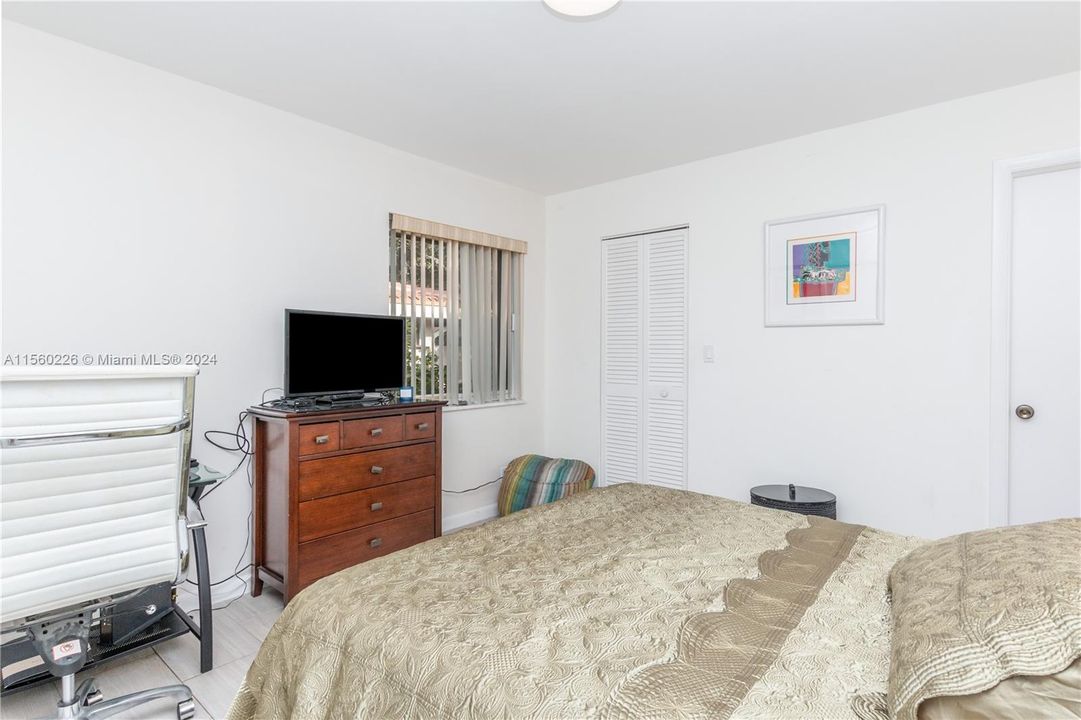 For Sale: $550,000 (3 beds, 2 baths, 2020 Square Feet)