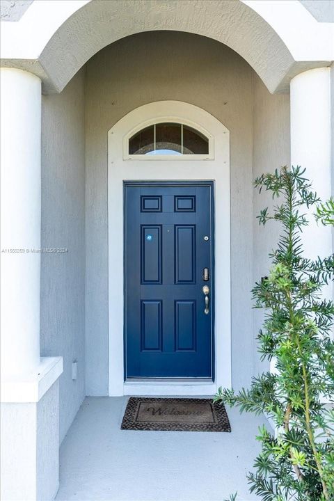 最近售出: $550,000 (5 贝兹, 3 浴室, 2606 平方英尺)