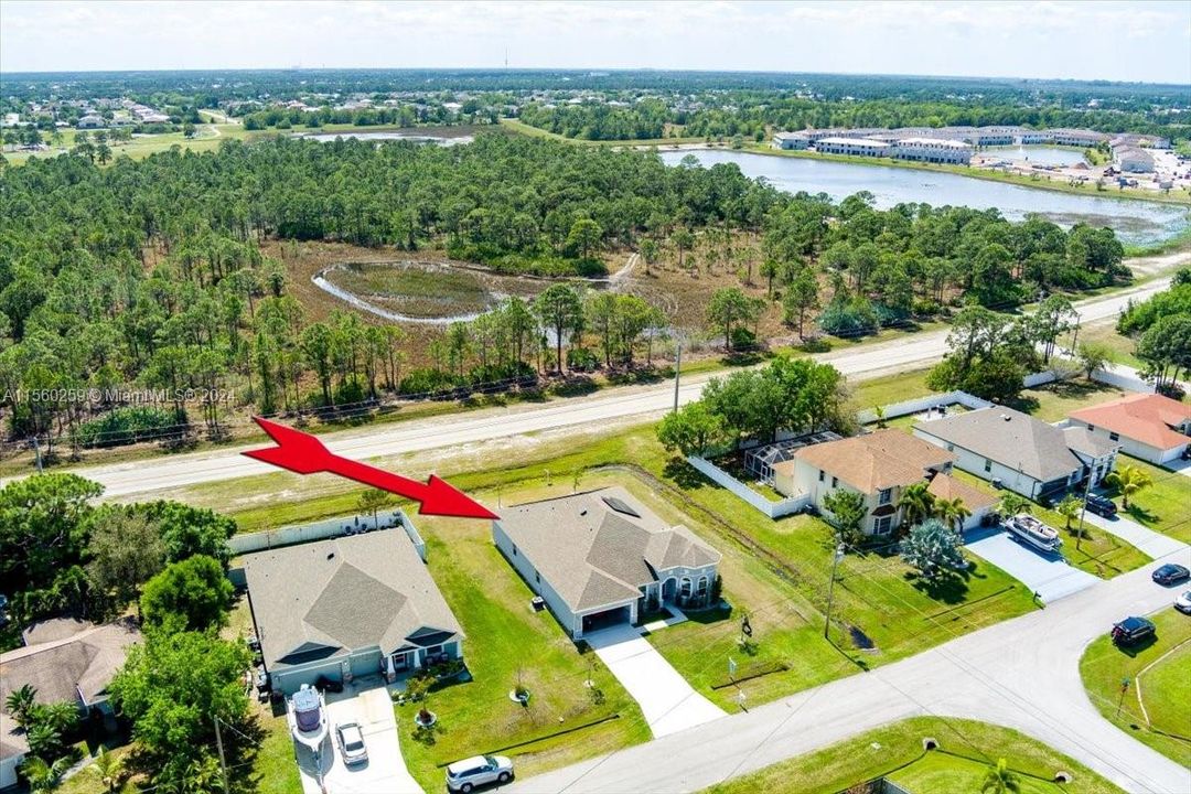 最近售出: $550,000 (5 贝兹, 3 浴室, 2606 平方英尺)