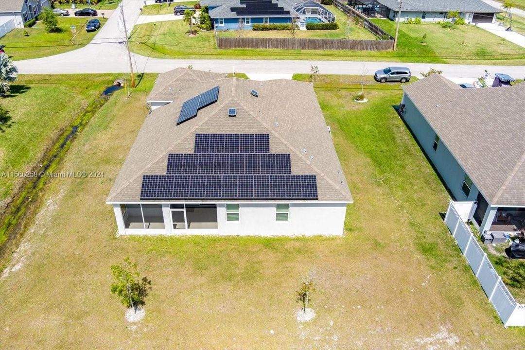 最近售出: $550,000 (5 贝兹, 3 浴室, 2606 平方英尺)