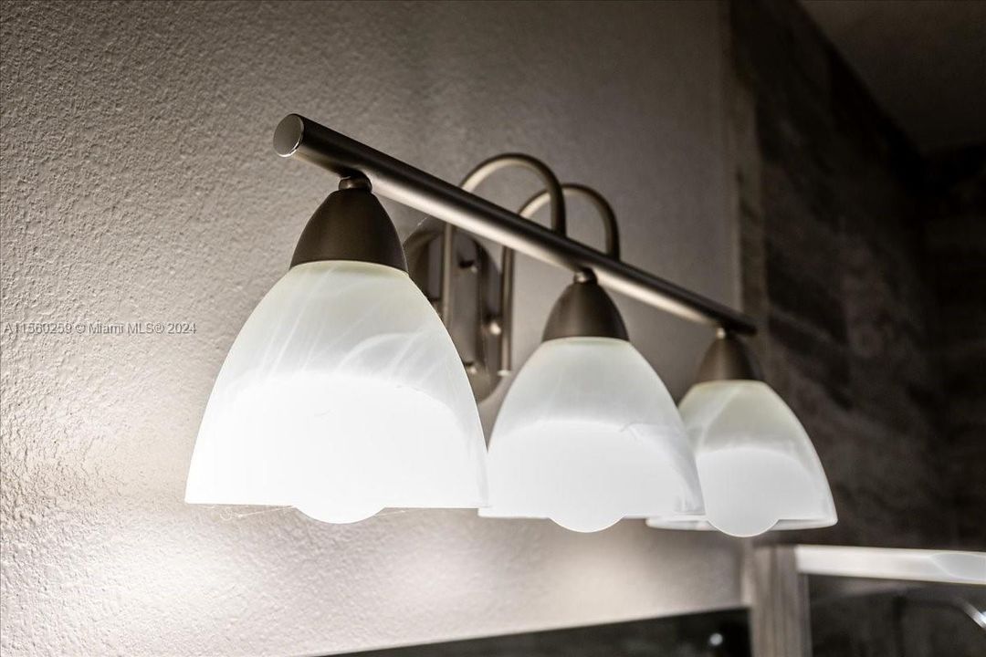 最近售出: $550,000 (5 贝兹, 3 浴室, 2606 平方英尺)