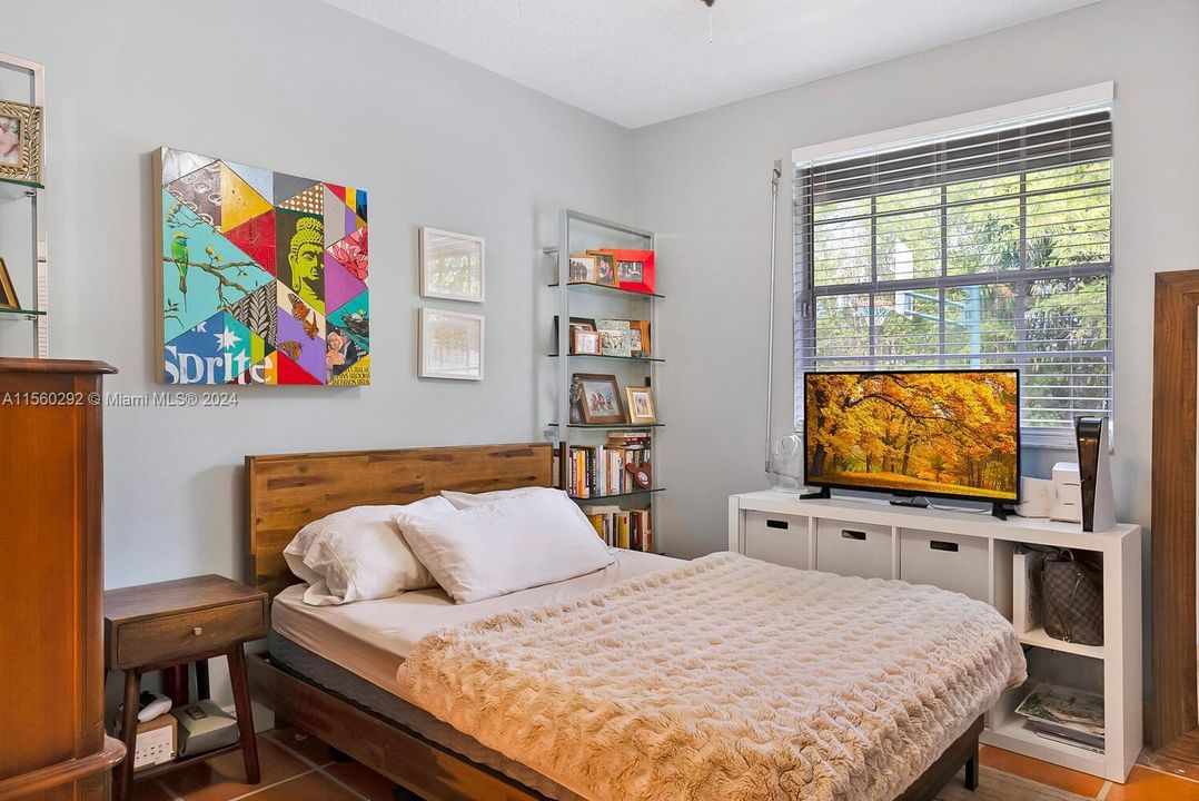 最近租的: $12,500 (5 贝兹, 4 浴室, 3456 平方英尺)